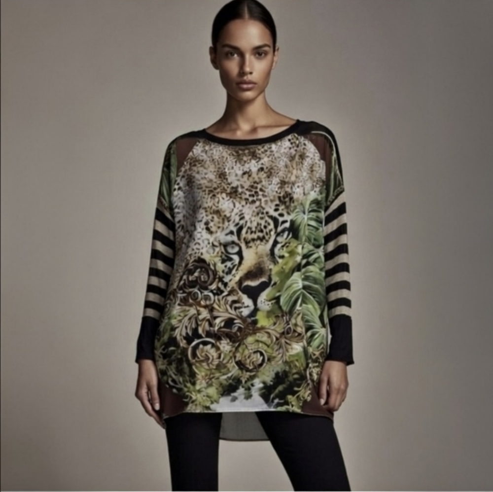 Donatella Via Roma top